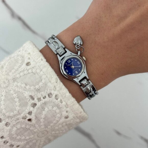 American Vintage Accessories - Sku:0413 cute silver pink‎ mini watch bracelet with heart + in a gift box